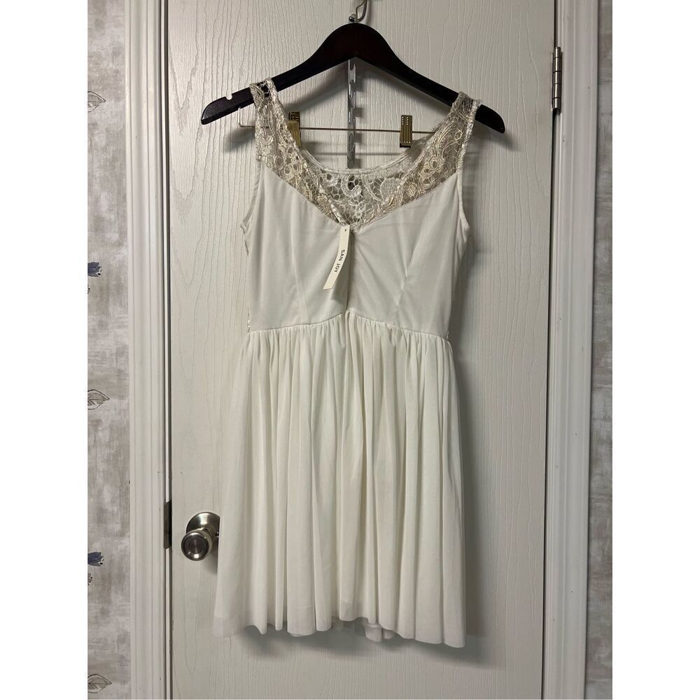 San Joy Dress - Picture 2 of 5